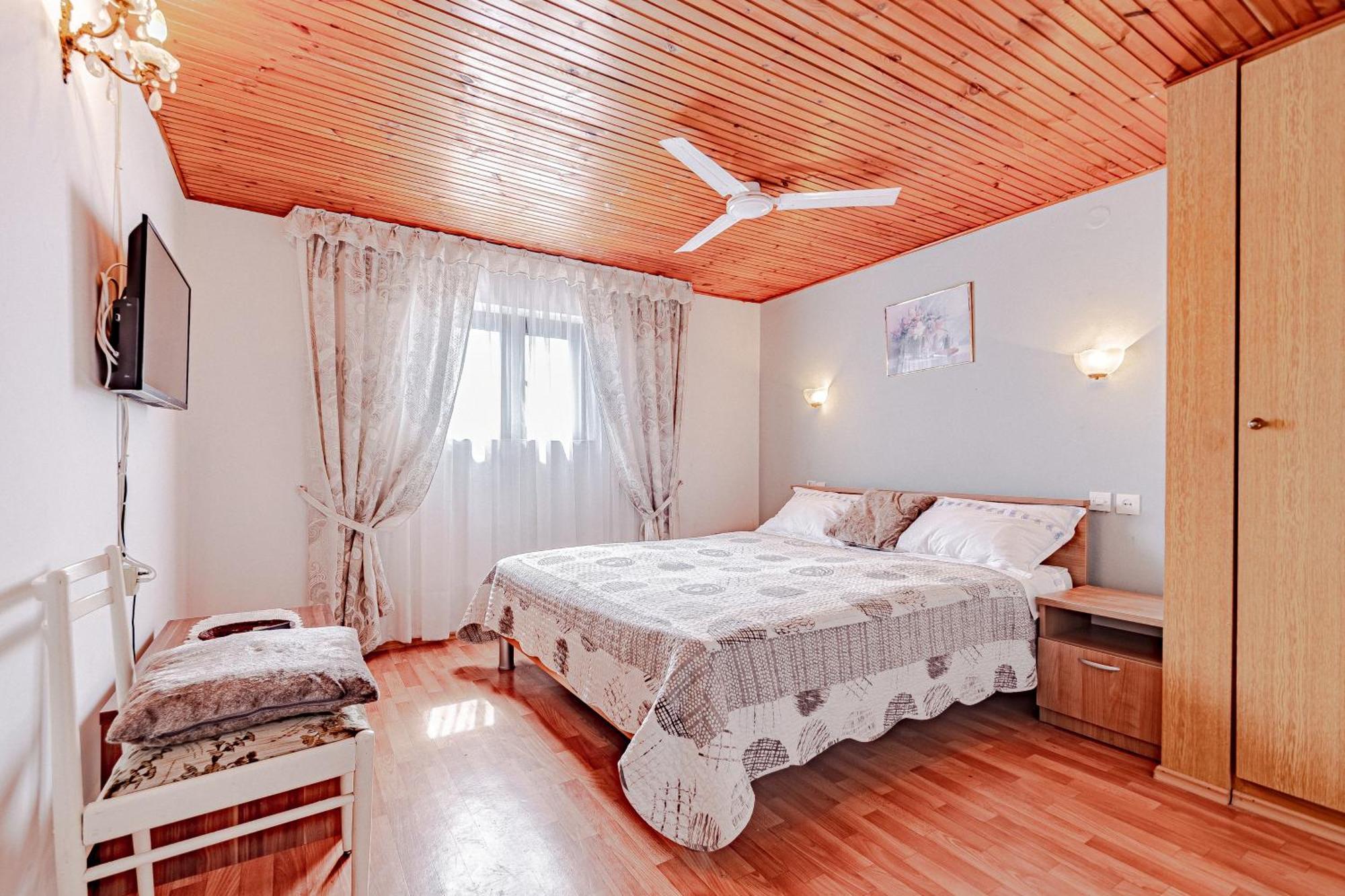 Family Friendly Apartments With A Swimming Pool Zavalatica, Korcula - 183 Zewnętrze zdjęcie