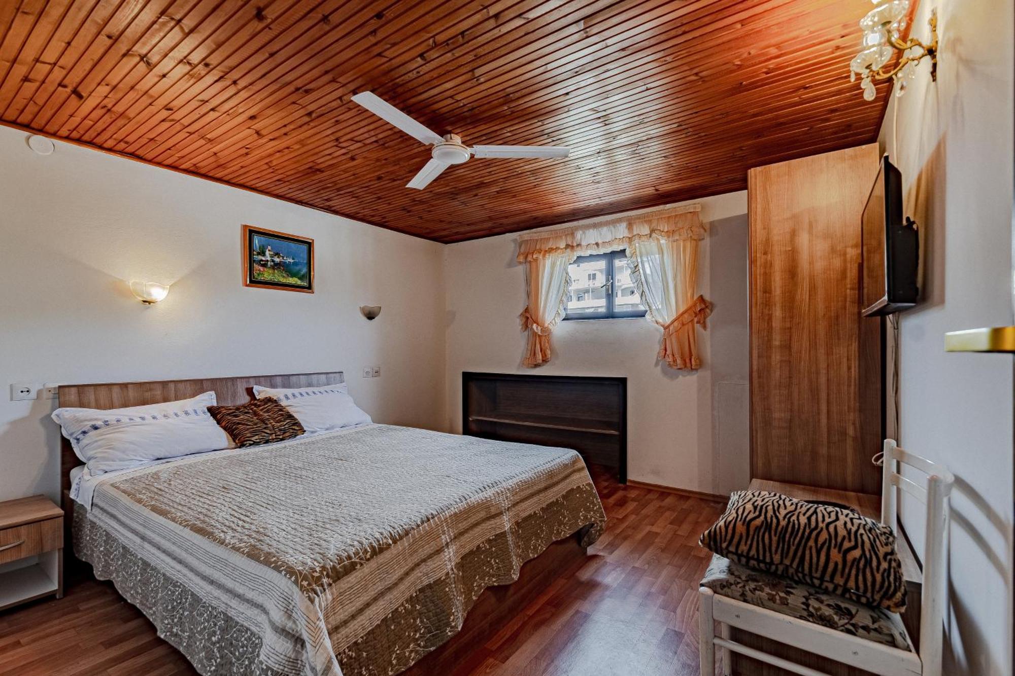 Family Friendly Apartments With A Swimming Pool Zavalatica, Korcula - 183 Zewnętrze zdjęcie